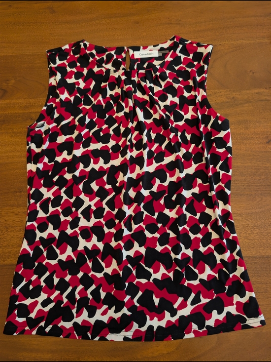Calvin Klein Tops - Calvin Klein Women's Small Red Black Print Sleeveless Top